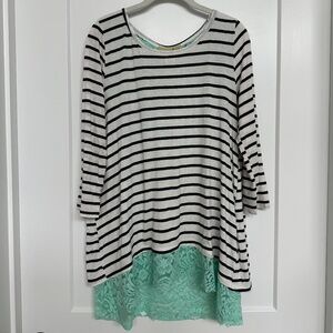 Jay Striped Tunic with 3/4 Sleeves and Mint Green Lace Back